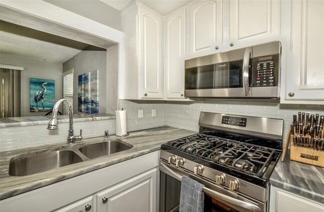 Foto del edificio - 2472 Whitman St