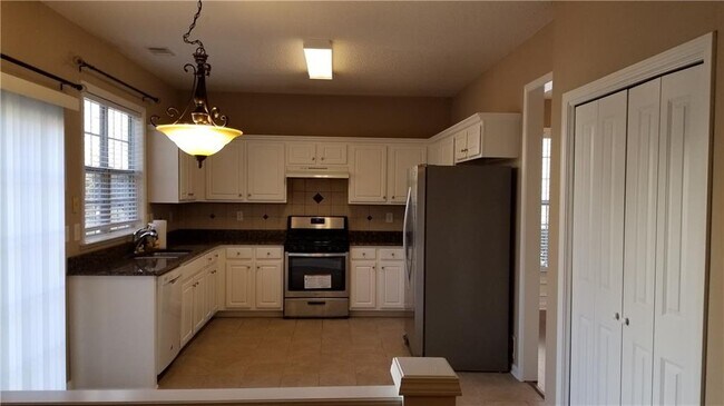 Foto del edificio - 210 Wytheford Ct
