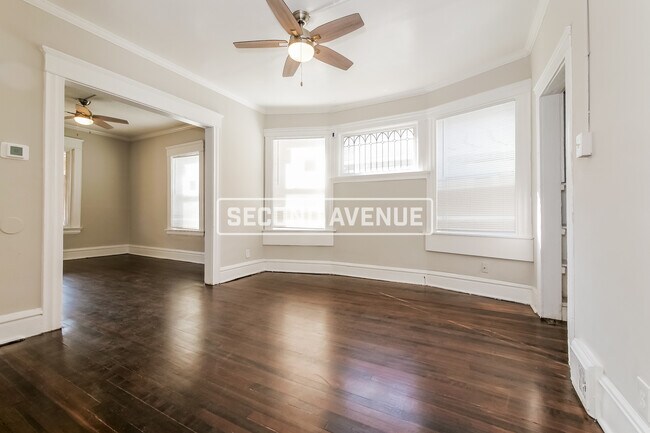 Foto del edificio - 2530 Mersington Ave