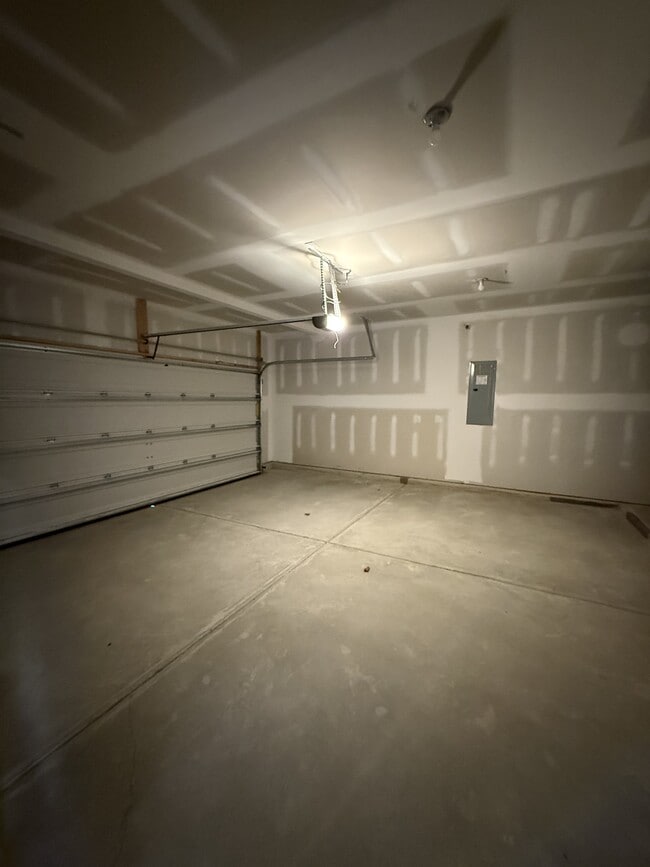 Building Photo - 303 Pintail Dr