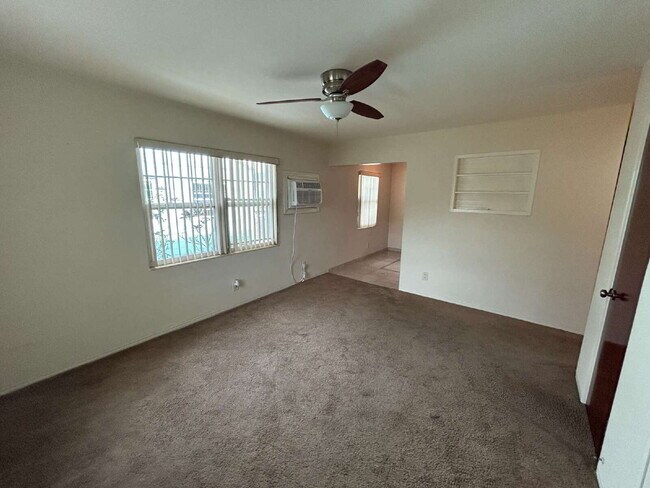 Photo - 2413 Burlington Ave N Apartment