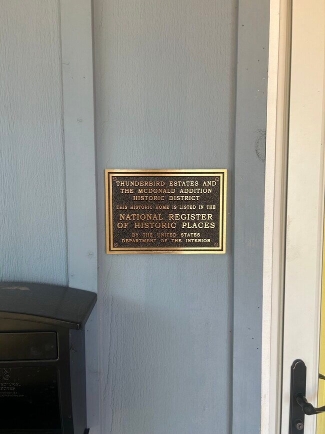 Building Photo - 8114 N 57th Dr