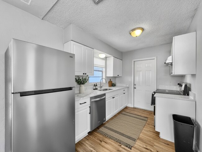 Foto del edificio - 845 18th Ave S