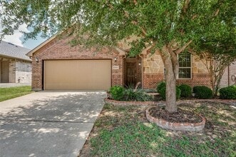 Building Photo - 12918 Adela Dr