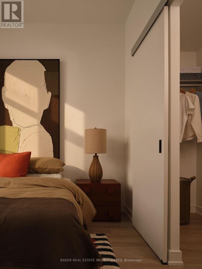 Building Photo - 65 Trinity St