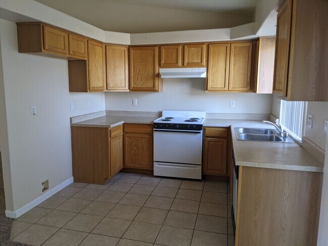 Foto del edificio - 3 Bedroom House in Mohave Valley!