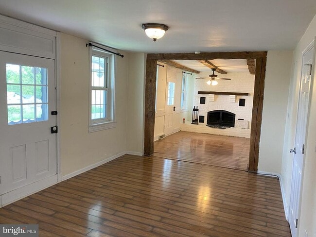 Foto del edificio - 7097 Union Deposit Rd