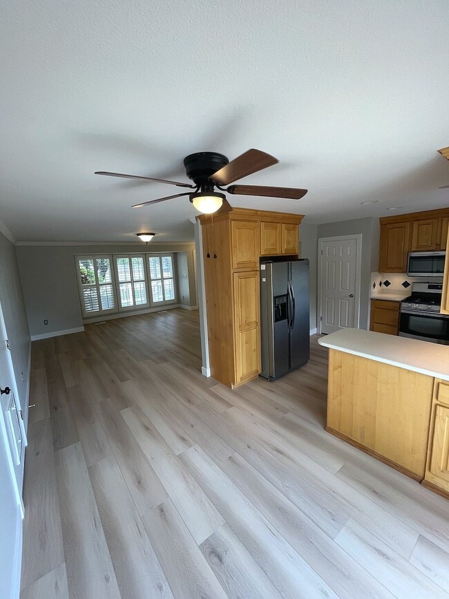 Building Photo - 1097 Grove Creek Dr