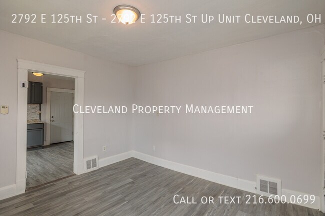 Foto del edificio - 2792 E 125th St