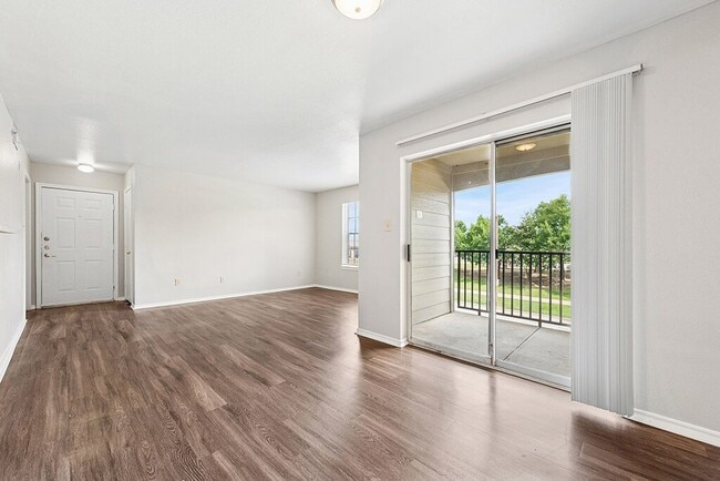Foto del edificio - Valley Trails Apartments