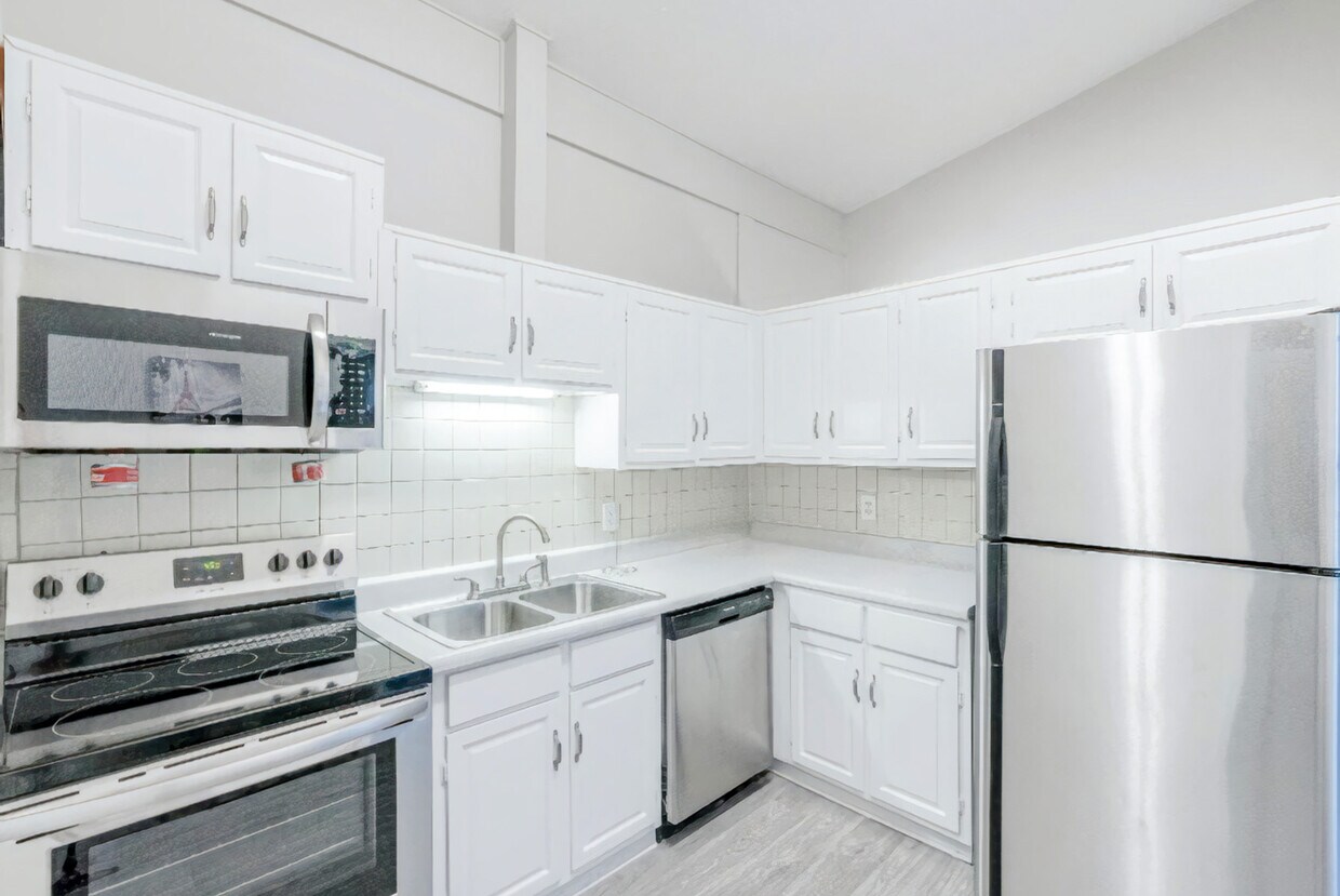 Foto principal - 4622 Sahara Dr SW