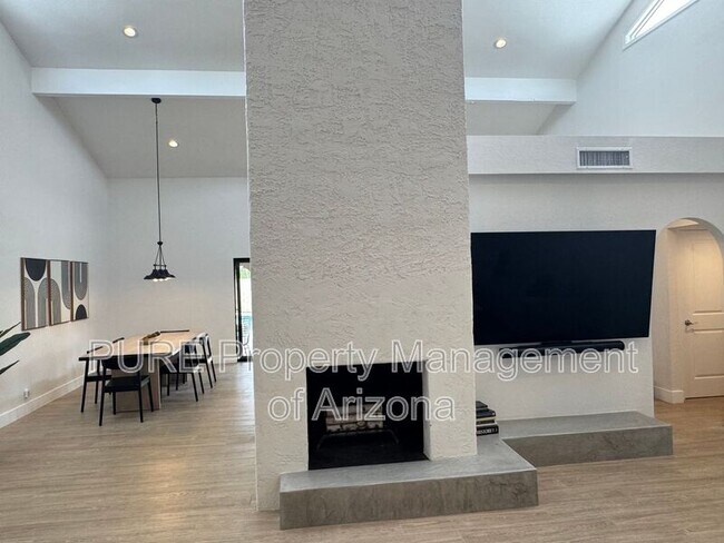 Foto del edificio - 11201 N 45th Way