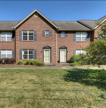 Building Photo - 1809 W Lakeview Dr