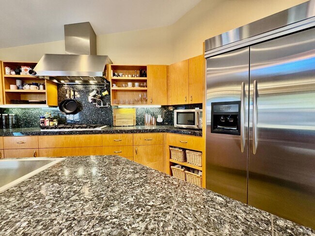 Foto del edificio - 400 Glass Mountain Rd