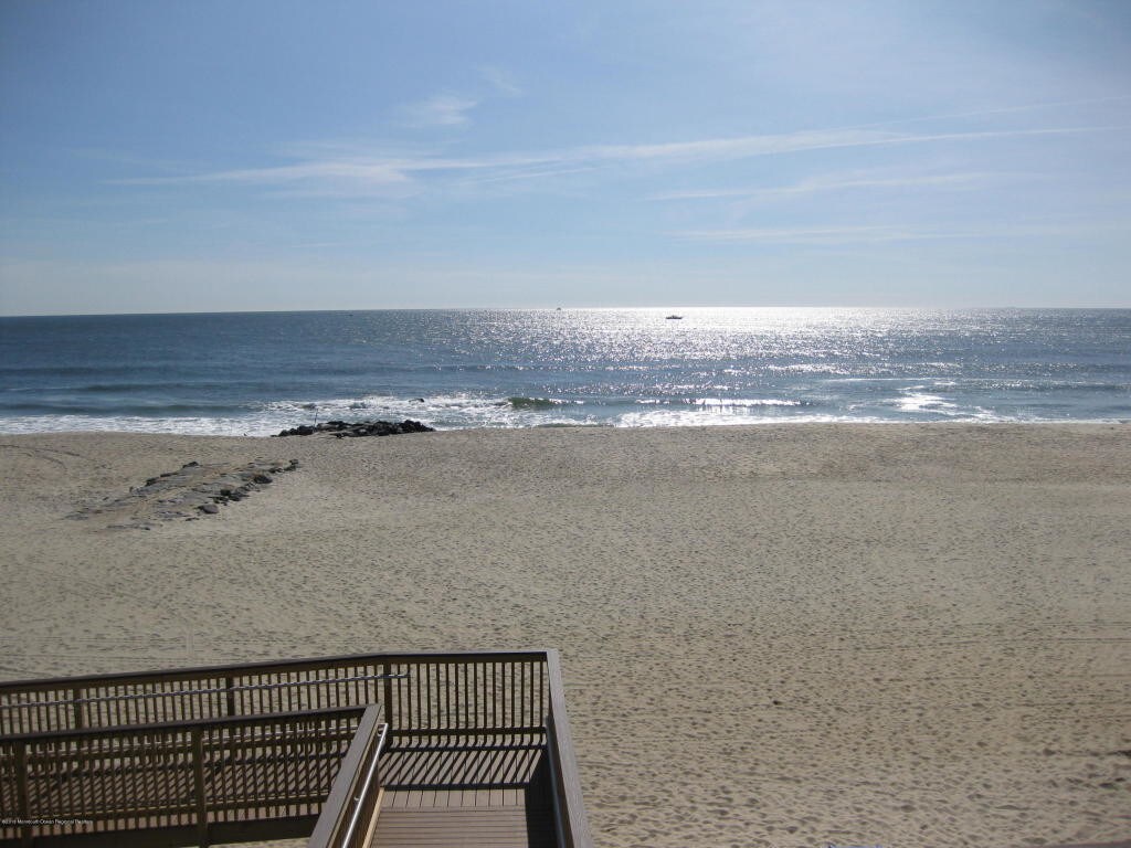 Primary Photo - 480 Ocean Ave N