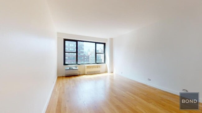 Building Photo - 145 Fourth Avenue