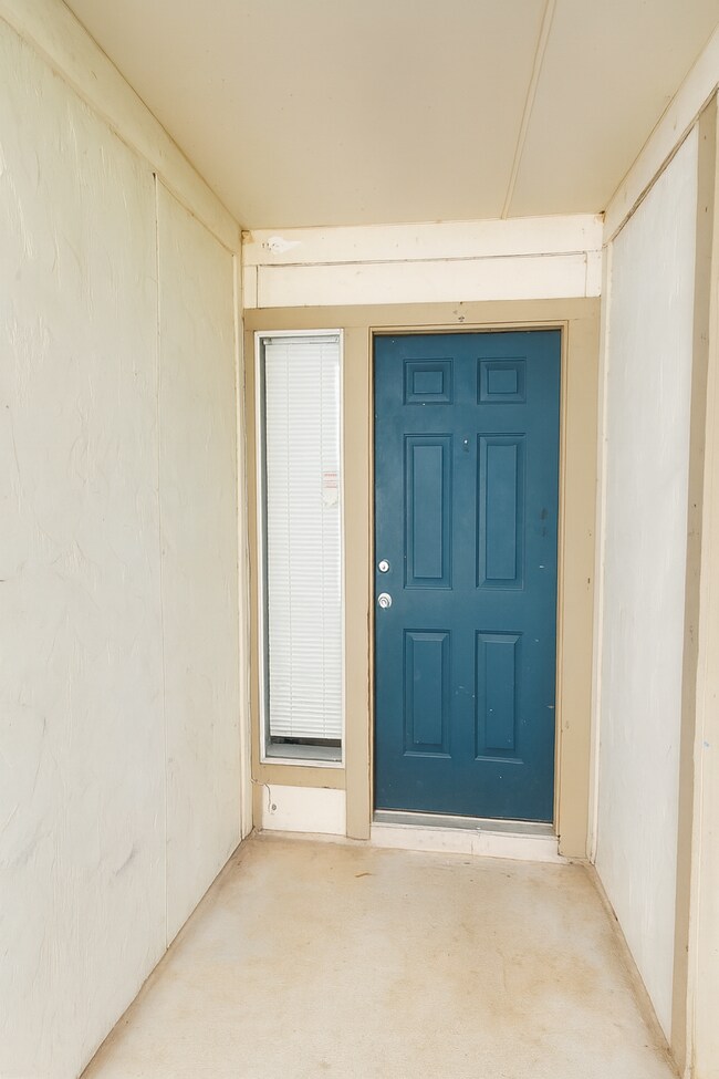 Foto del edificio - 1217 Armadillo Rd