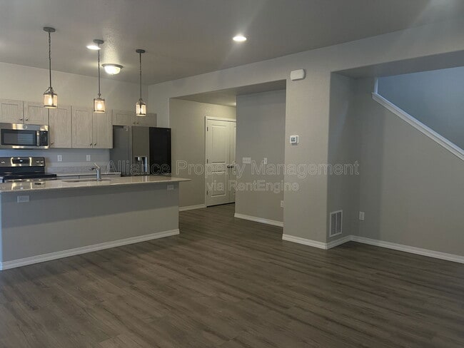 Building Photo - 8175 Talc Dr