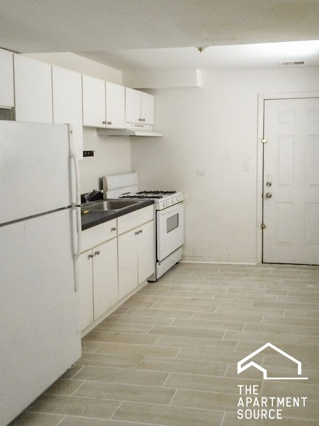 Photo - 2009 W Cortez St Apartment
