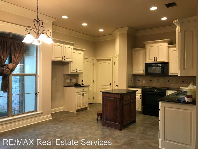 Building Photo - 3 br, 2 bath House - 512 Fox Cove