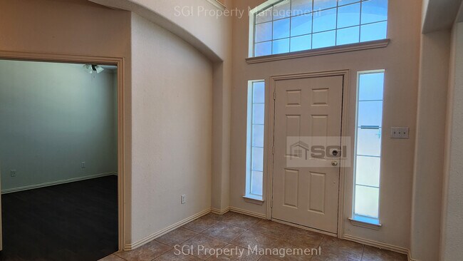Building Photo - 1518 Ridgetop Ct