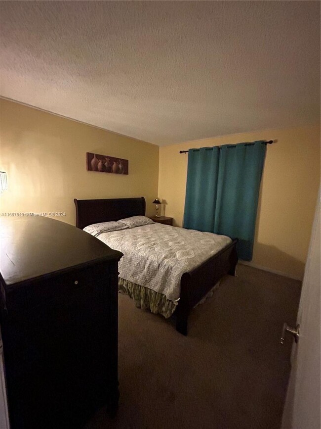 Foto del edificio - 2 bedroom in Hollywood FL 33024