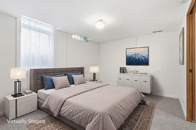 Photo - 560 S Ann Arbor St House