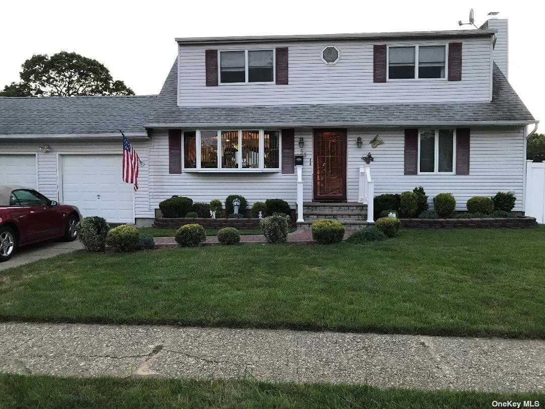 53 Arlyn Dr E, Massapequa, NY 11758 House Rental in Massapequa, NY