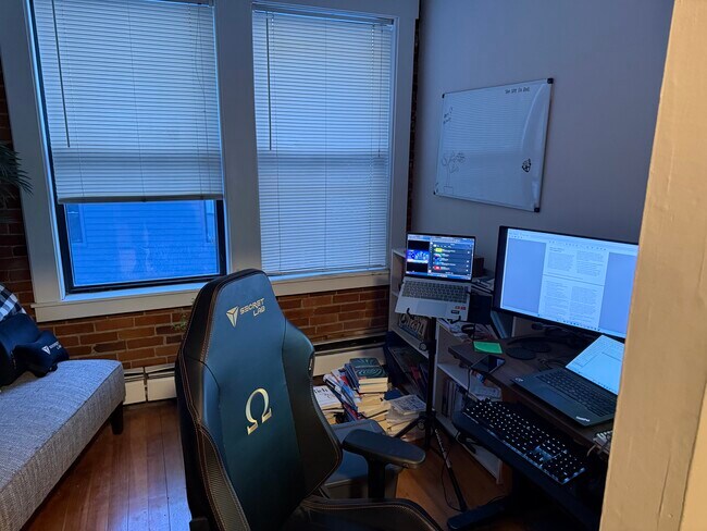 Foto del edificio - 105 Main St