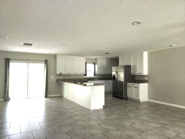 Foto del edificio - Single-Story Home in Great Neighborhood
