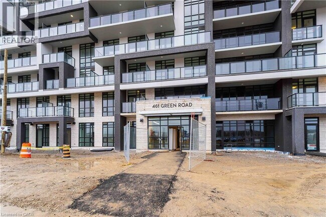 Photo du bâtiment - 461 Green Rd