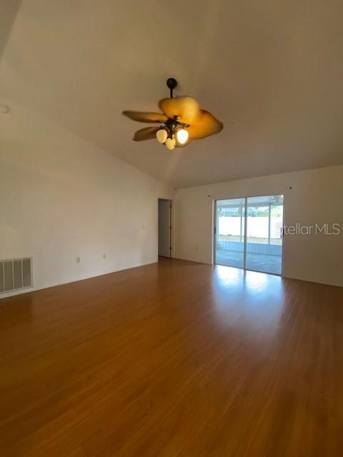 Foto del edificio - 3938 Creek Woods Dr