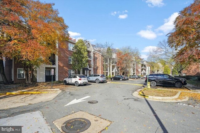 Building Photo - 3305 Wyndham Cir