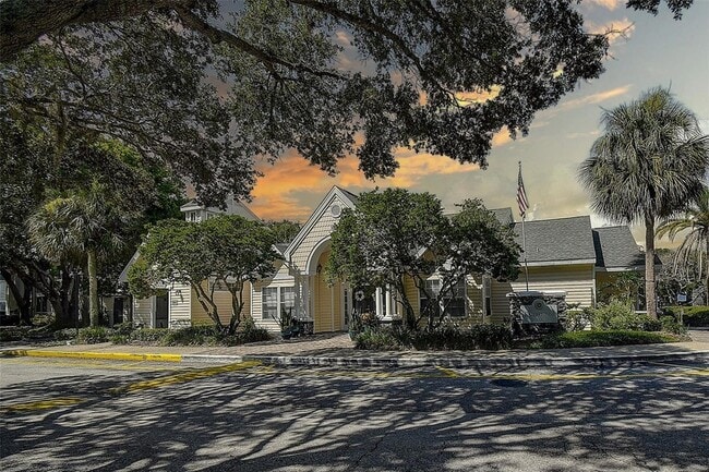 Building Photo - 3325 Haviland Ct
