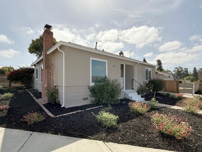 Building Photo - 22108 Moyers St
