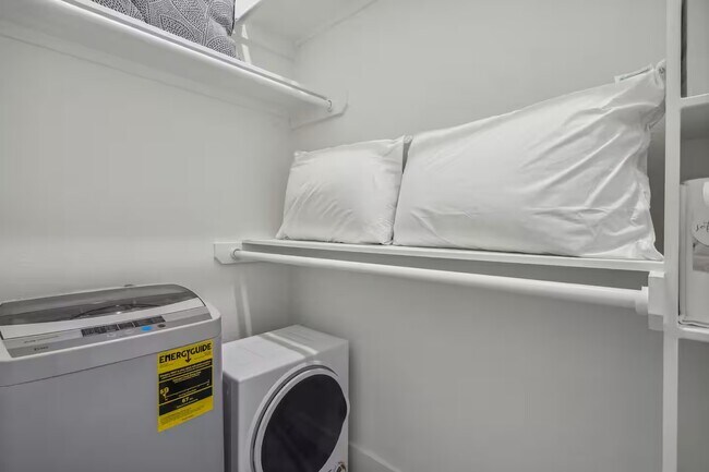 Foto del edificio - 2502 Sam Wilson St