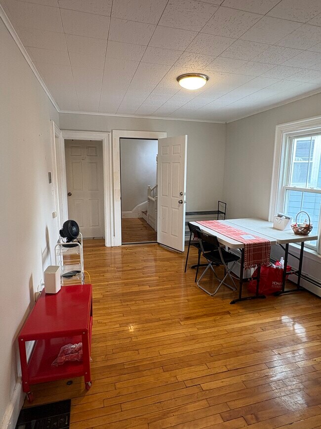 Foto del edificio - 755 Somerville Ave