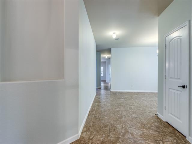 Building Photo - 10305 Hidden Haven Dr