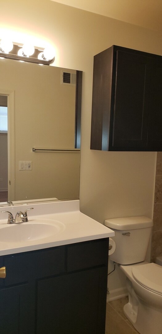 Foto del edificio - 3013 N Clybourn Ave