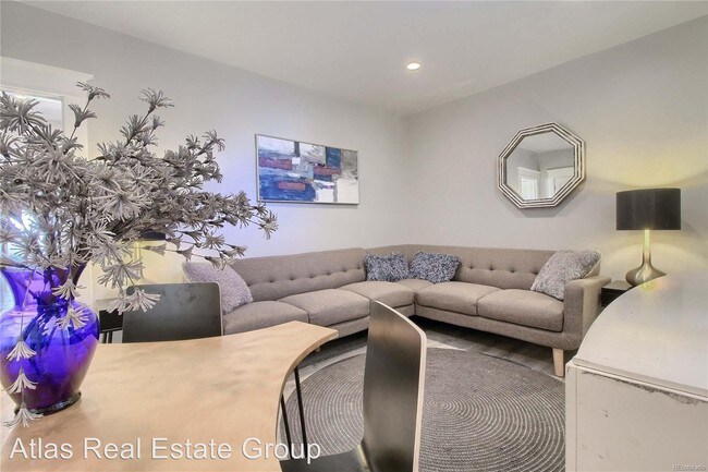 Building Photo - 520 E 1st Ave