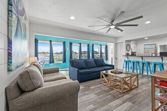 Building Photo - 4000 Gulf Terrace Dr