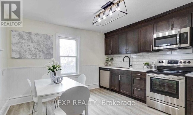 Building Photo - 248 Verdun Rd
