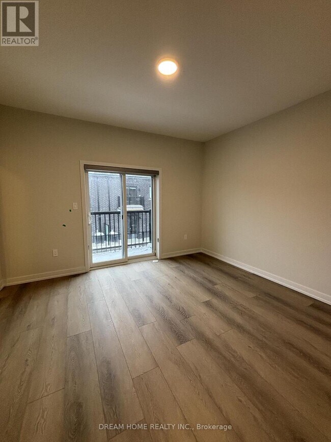 Building Photo - 25 Mermot Ln