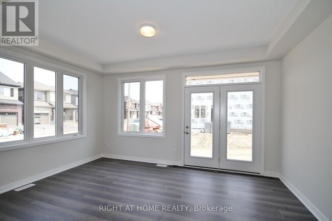 Building Photo - 201 Billrian Cres