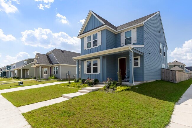 Foto del edificio - 313 Cherry Blossom Ln