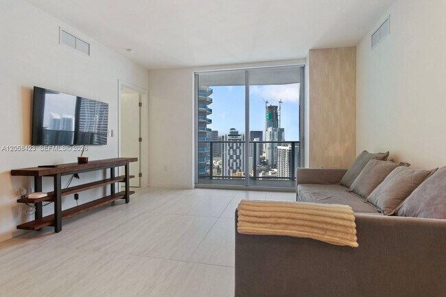 Foto del edificio - 77 SE 5th St