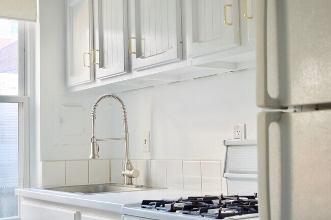 Commercial faucet - 2130 N St NW