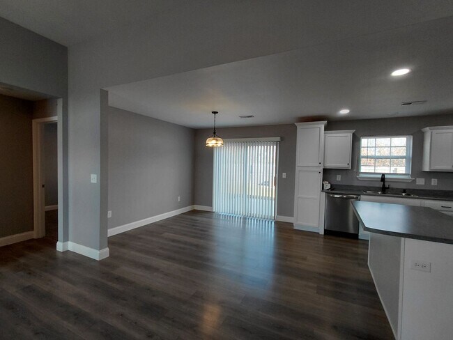 Foto del edificio - Beautiful home close to post