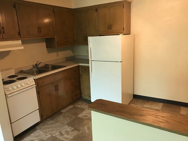Foto del edificio - Forestview 2 Bedroom Upper Unit