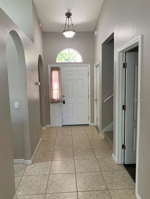 Building Photo - 640 Villa Ct